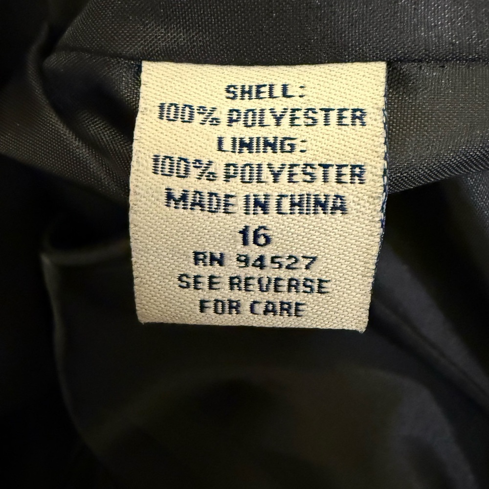 Lord & Taylor Classic Black Blazer - Picture 10 of 10